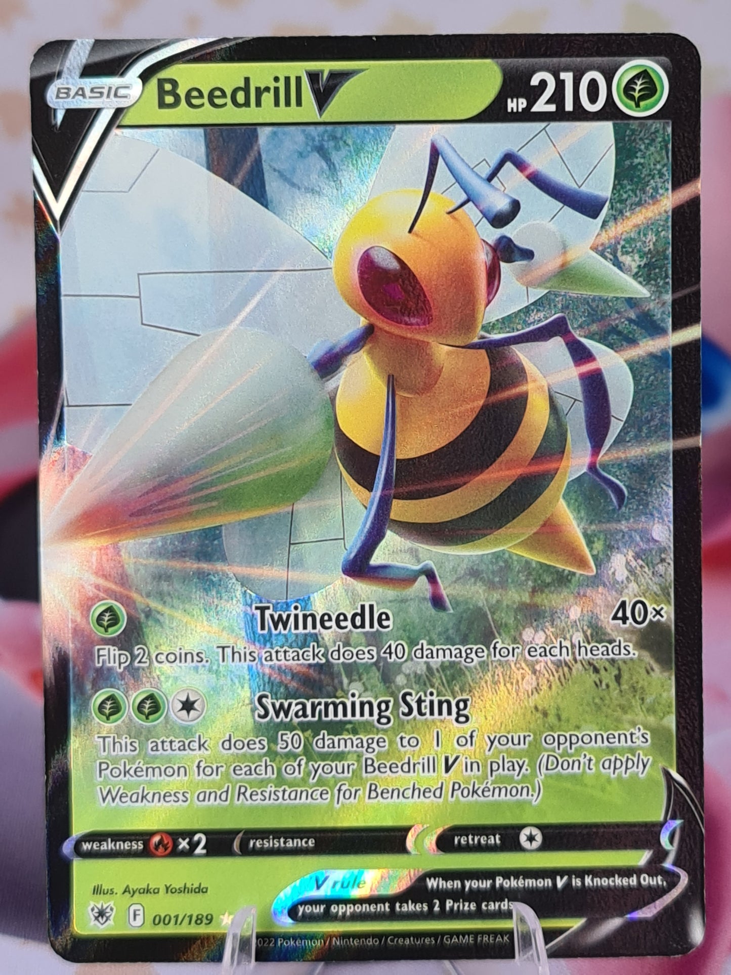 Beedrill V 001/189 Astral Radiance