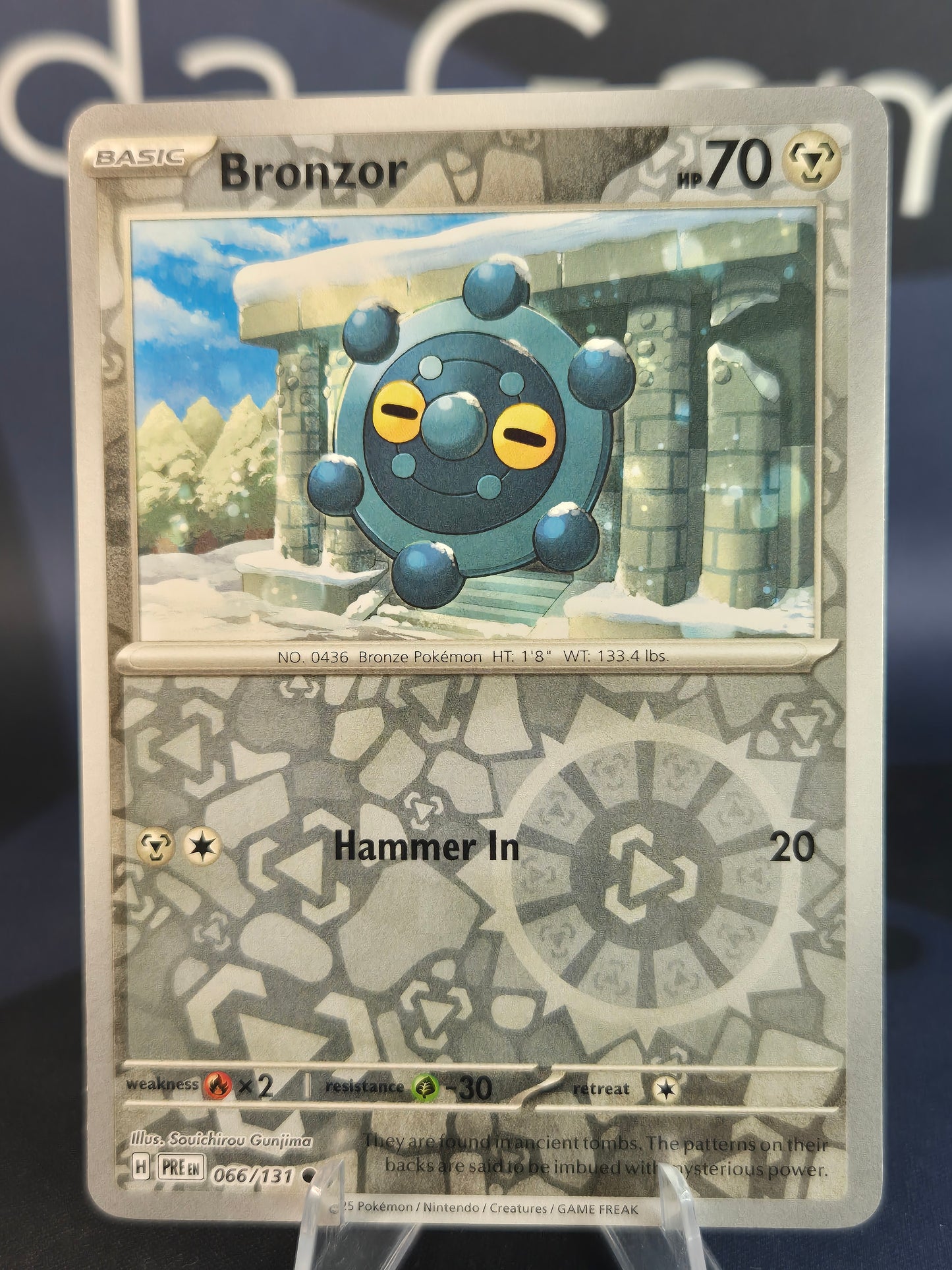 Bronzor 066/131 Prismatic Evolutions RH