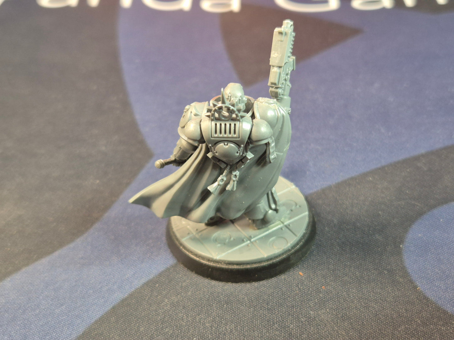 Warhammer 40k Captain Uriel Ventris