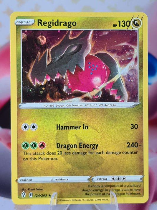 Regidrago 124/203 Evolving Skies Holo