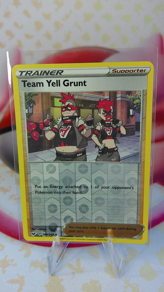 Team Yell Grunt 184/202 Sword Shield RH